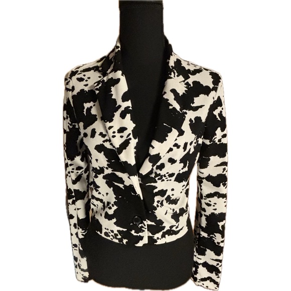 {WILLOW & ROOT} Cowprint Crop Light Weight Blazer Women’s Size Small Hip Western - Picture 4 of 10